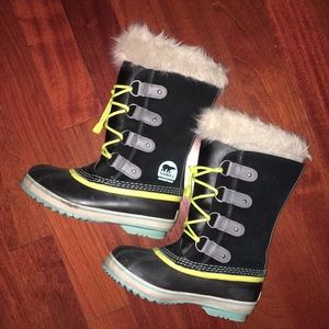 Sorel Girls’ Winter Boots